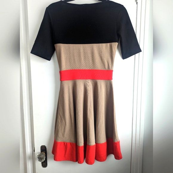 Color block tan, tangerine red and black dress - Picture 2 of 7